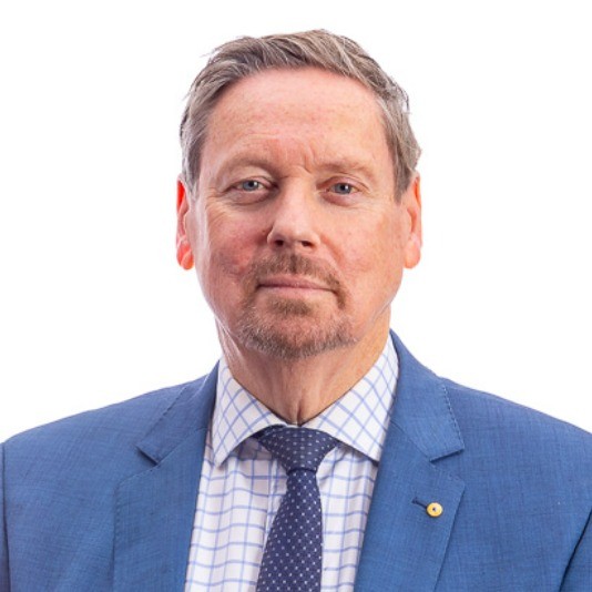 Photo of Professor Geoff Masters AO